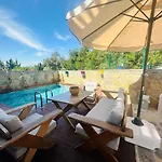 Βίλα With Large Pool 5 Min Nature Peace