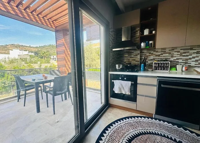 With Large Pool 5 Min Nature Peace